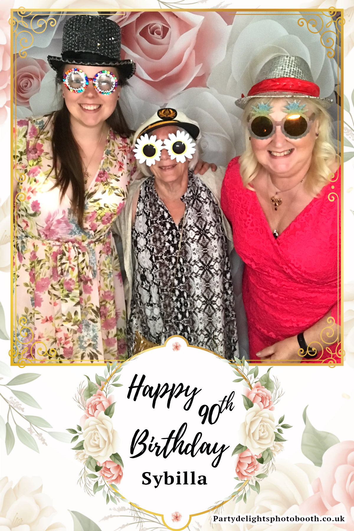 Sybilla’s 90th Birthday | View more photos from the event at gallery.partydelightsphotobooth.co.uk/u/PartyDelightsPhotoBooth/Sybilla’s-90th-Birthday