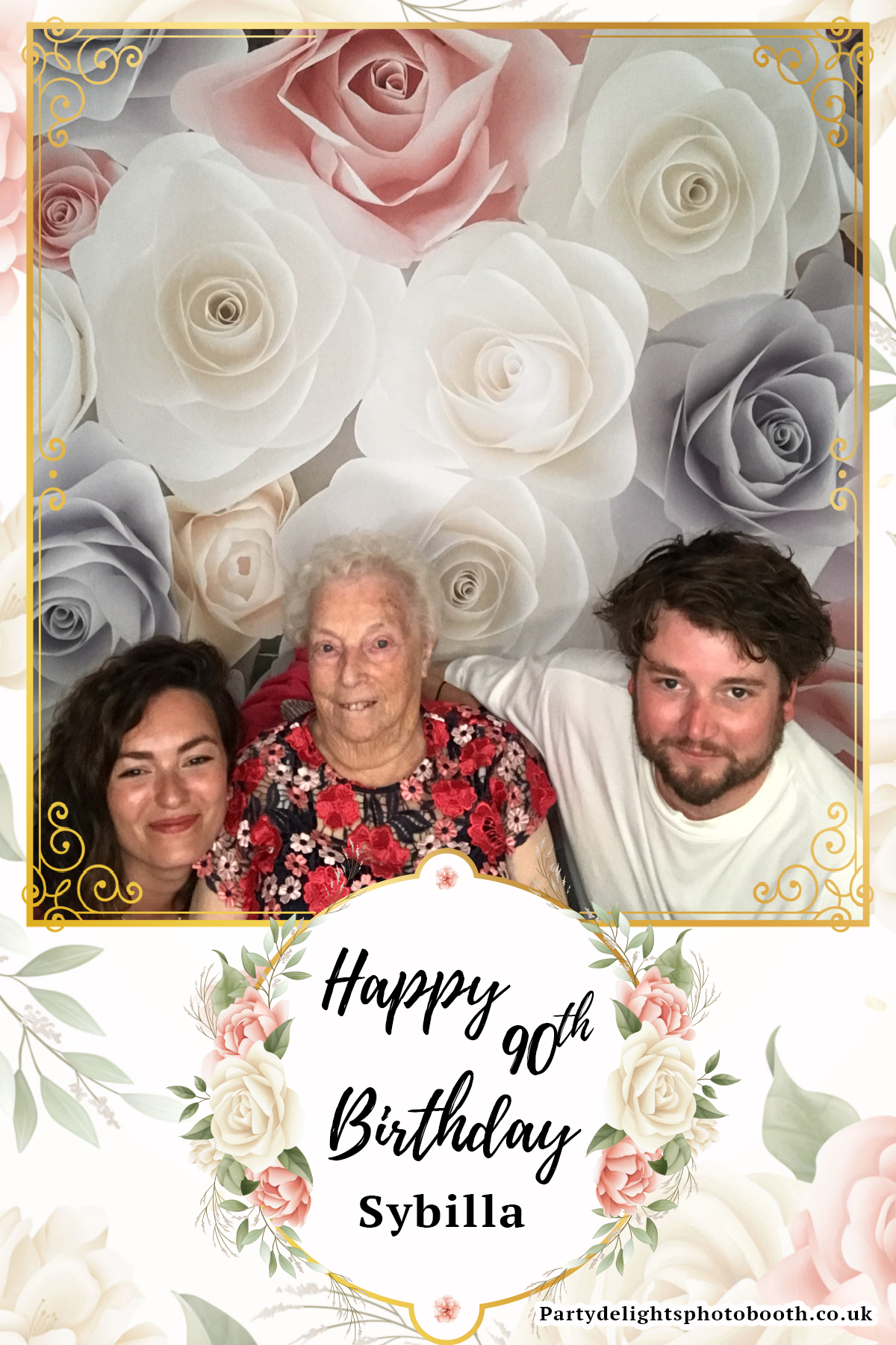 Sybilla’s 90th Birthday | View more photos from the event at gallery.partydelightsphotobooth.co.uk/u/PartyDelightsPhotoBooth/Sybilla’s-90th-Birthday