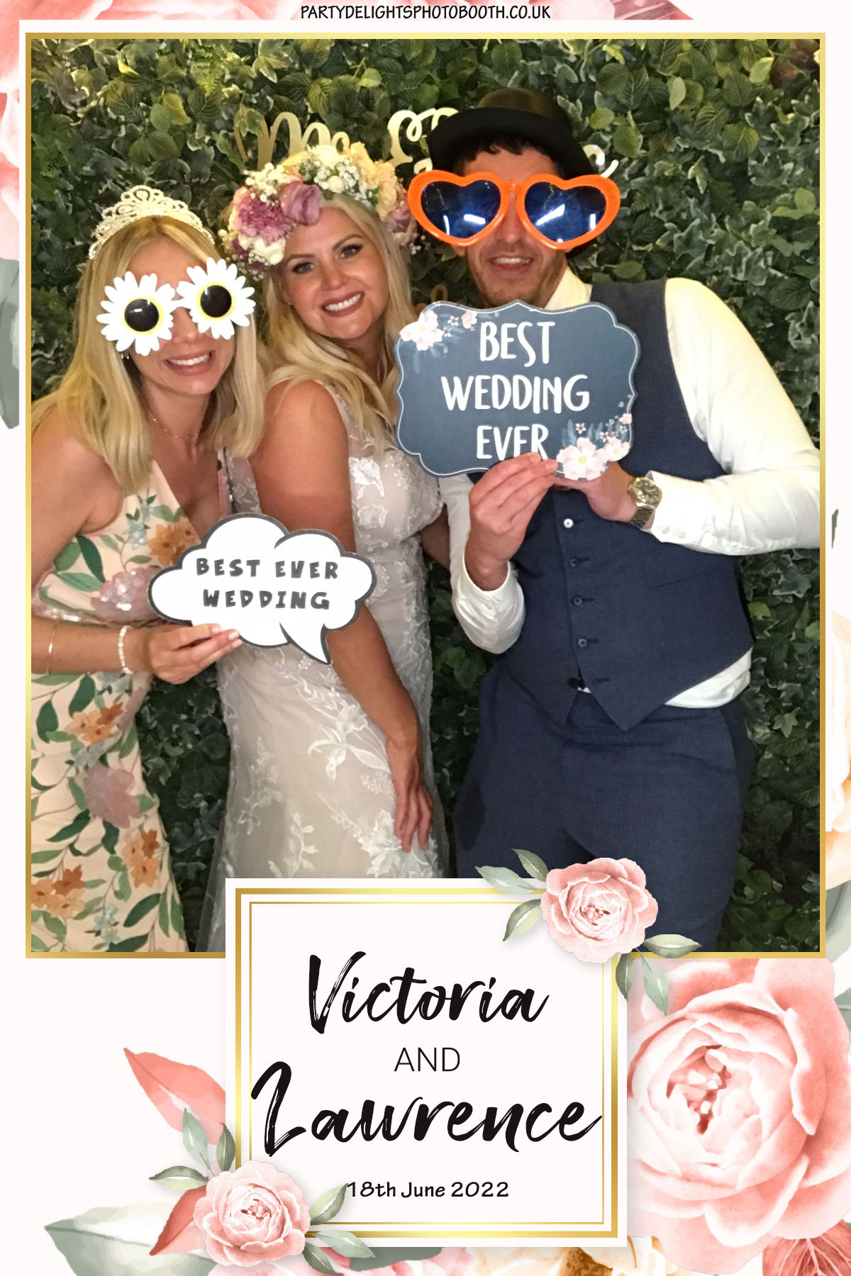 Victoria and Lawrence Wedding | View more photos from the event at gallery.partydelightsphotobooth.co.uk/u/PartyDelightsPhotoBooth/Victoria-and-Lawrence-Wedding