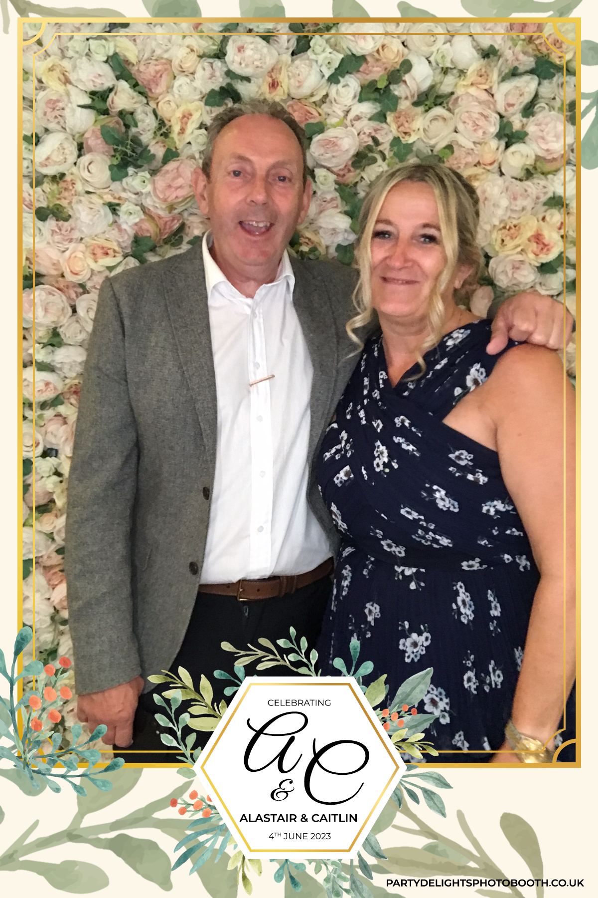 Caitlin & Al’s Wedding | View more photos from the event at gallery.partydelightsphotobooth.co.uk/u/PartyDelightsPhotoBooth/Caitlin-Al’s-Wedding