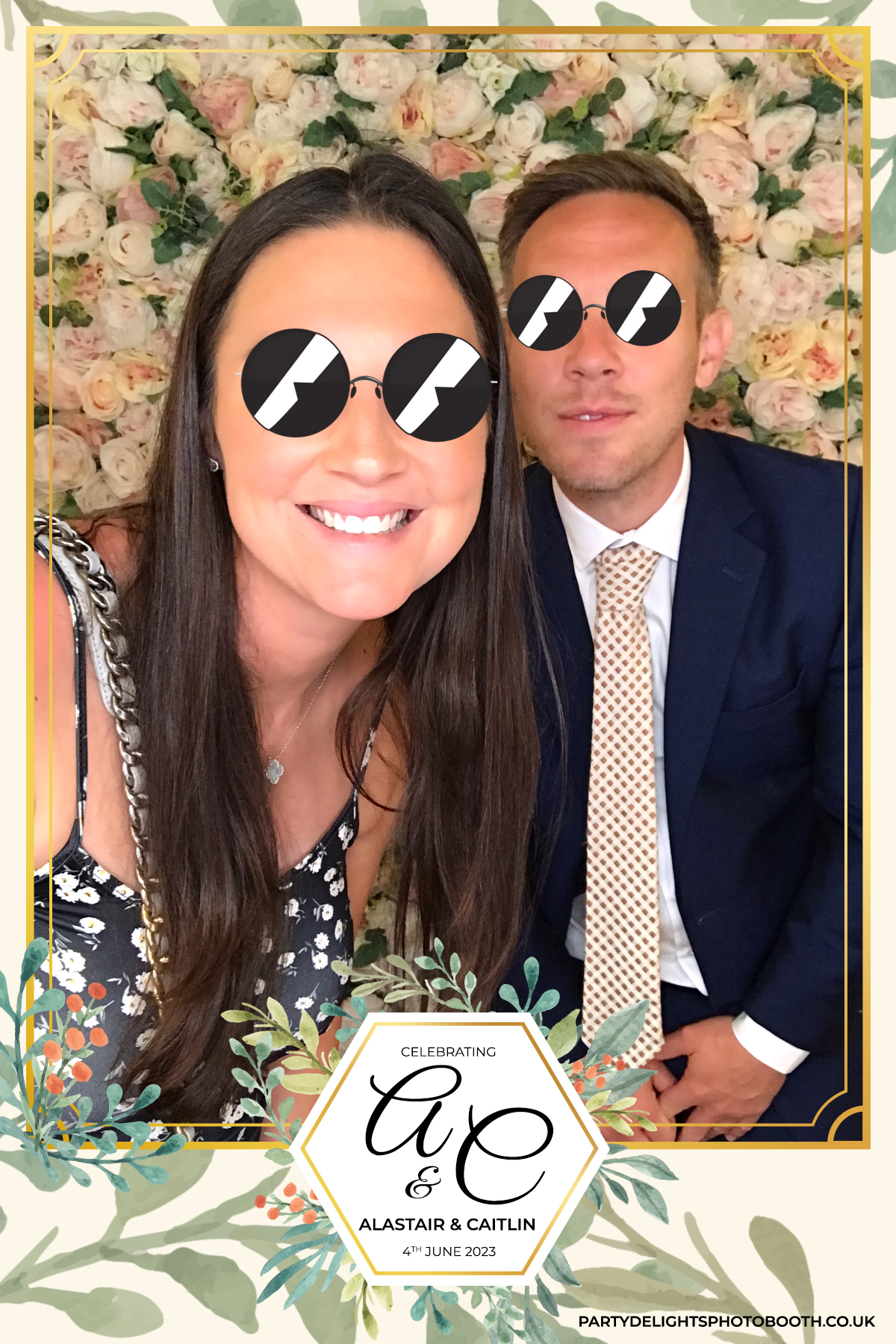 Caitlin & Al’s Wedding | View more photos from the event at gallery.partydelightsphotobooth.co.uk/u/PartyDelightsPhotoBooth/Caitlin-Al’s-Wedding
