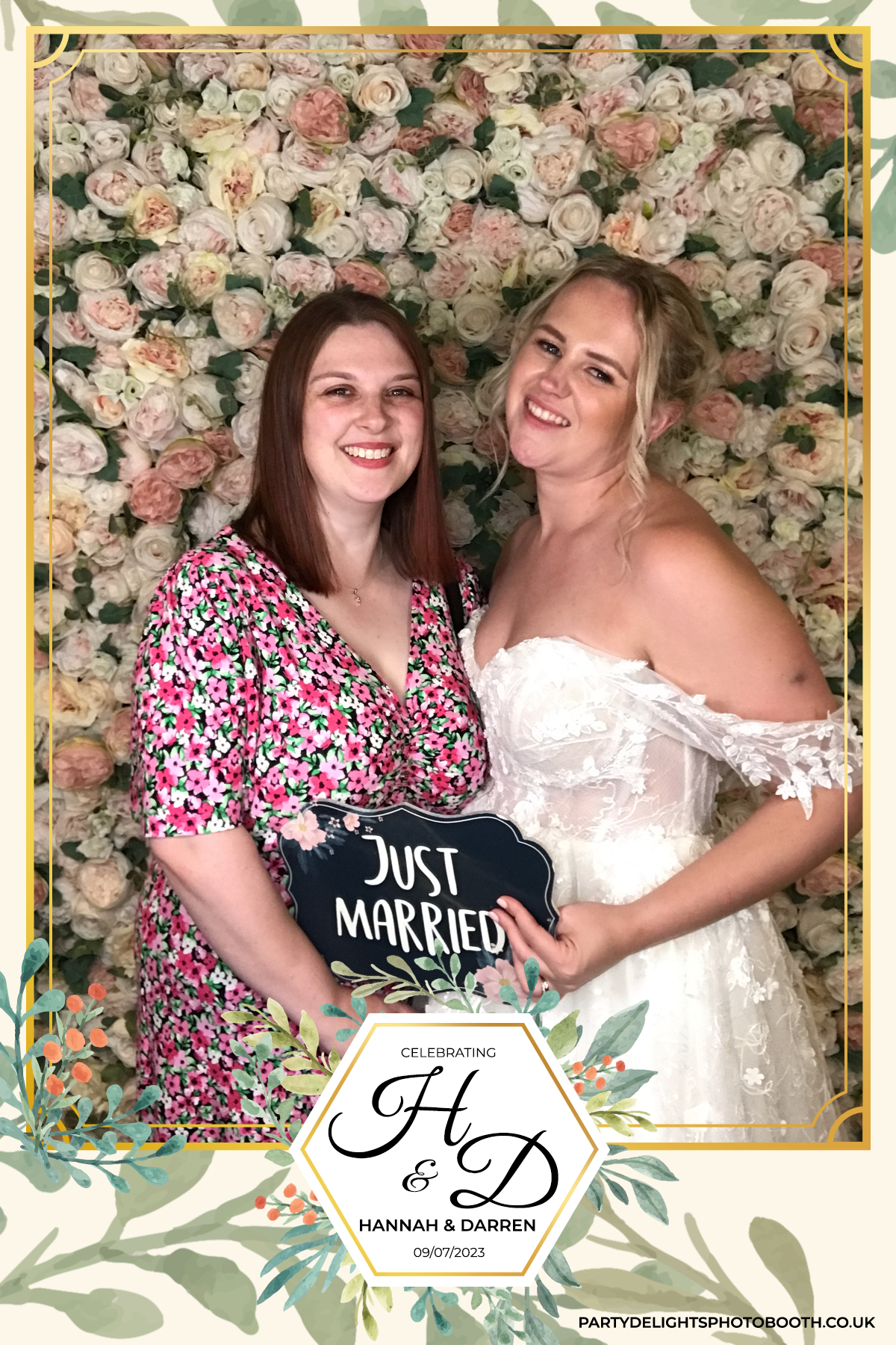 Darren and Hannah’s Wedding | View more photos from the event at gallery.partydelightsphotobooth.co.uk/u/PartyDelightsPhotoBooth/Darren-and-Hannah’s-Wedding