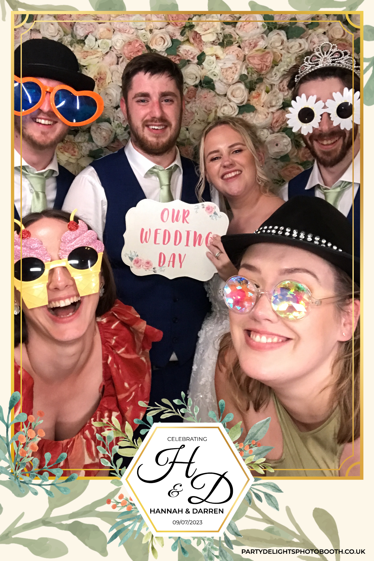 Darren and Hannah’s Wedding | View more photos from the event at gallery.partydelightsphotobooth.co.uk/u/PartyDelightsPhotoBooth/Darren-and-Hannah’s-Wedding