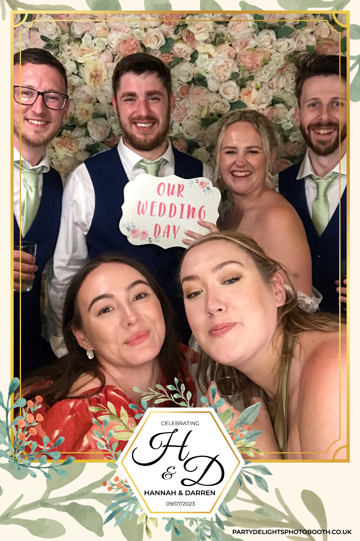Darren and Hannah’s Wedding | View more photos from the event at gallery.partydelightsphotobooth.co.uk/u/PartyDelightsPhotoBooth/Darren-and-Hannah’s-Wedding