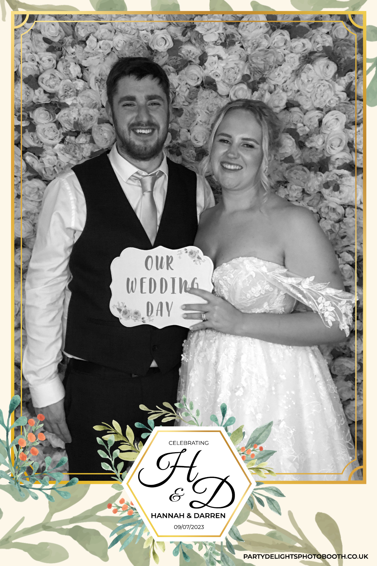 Darren and Hannah’s Wedding | View more photos from the event at gallery.partydelightsphotobooth.co.uk/u/PartyDelightsPhotoBooth/Darren-and-Hannah’s-Wedding