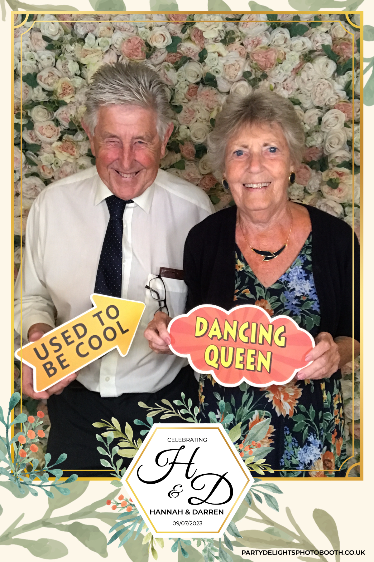 Darren and Hannah’s Wedding | View more photos from the event at gallery.partydelightsphotobooth.co.uk/u/PartyDelightsPhotoBooth/Darren-and-Hannah’s-Wedding