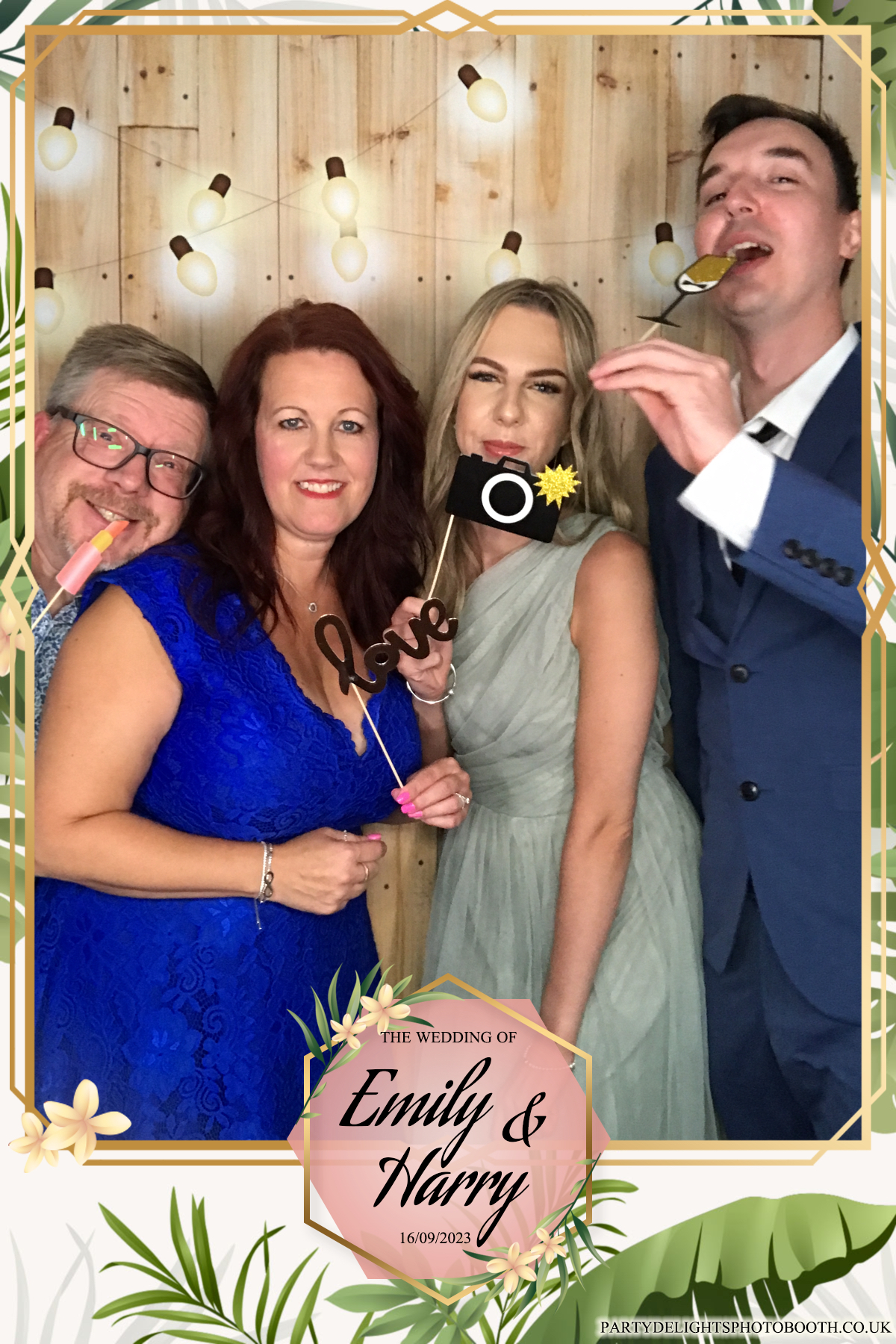 Emily & Harry's wedding | View more photos from the event at gallery.partydelightsphotobooth.co.uk/u/PartyDelightsPhotoBooth/Emily-Harrys-wedding