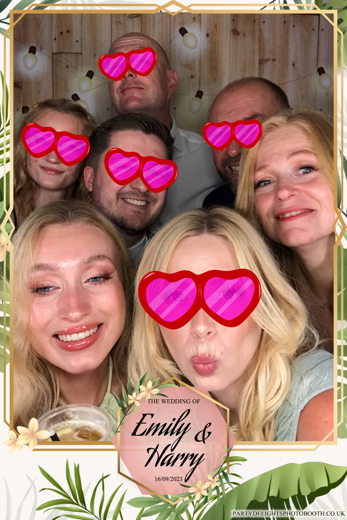 Emily & Harry's wedding | View more photos from the event at gallery.partydelightsphotobooth.co.uk/u/PartyDelightsPhotoBooth/Emily-Harrys-wedding