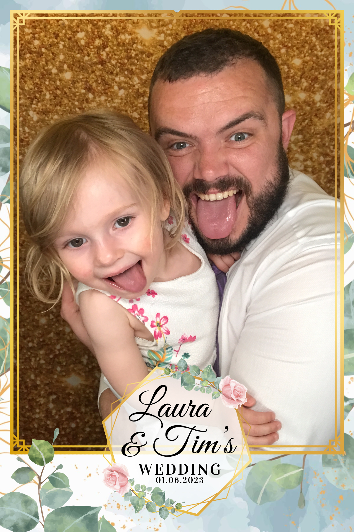 Laura & Tim's Wedding | View more photos from the event at gallery.partydelightsphotobooth.co.uk/u/PartyDelightsPhotoBooth/Laura-Tims-Wedding