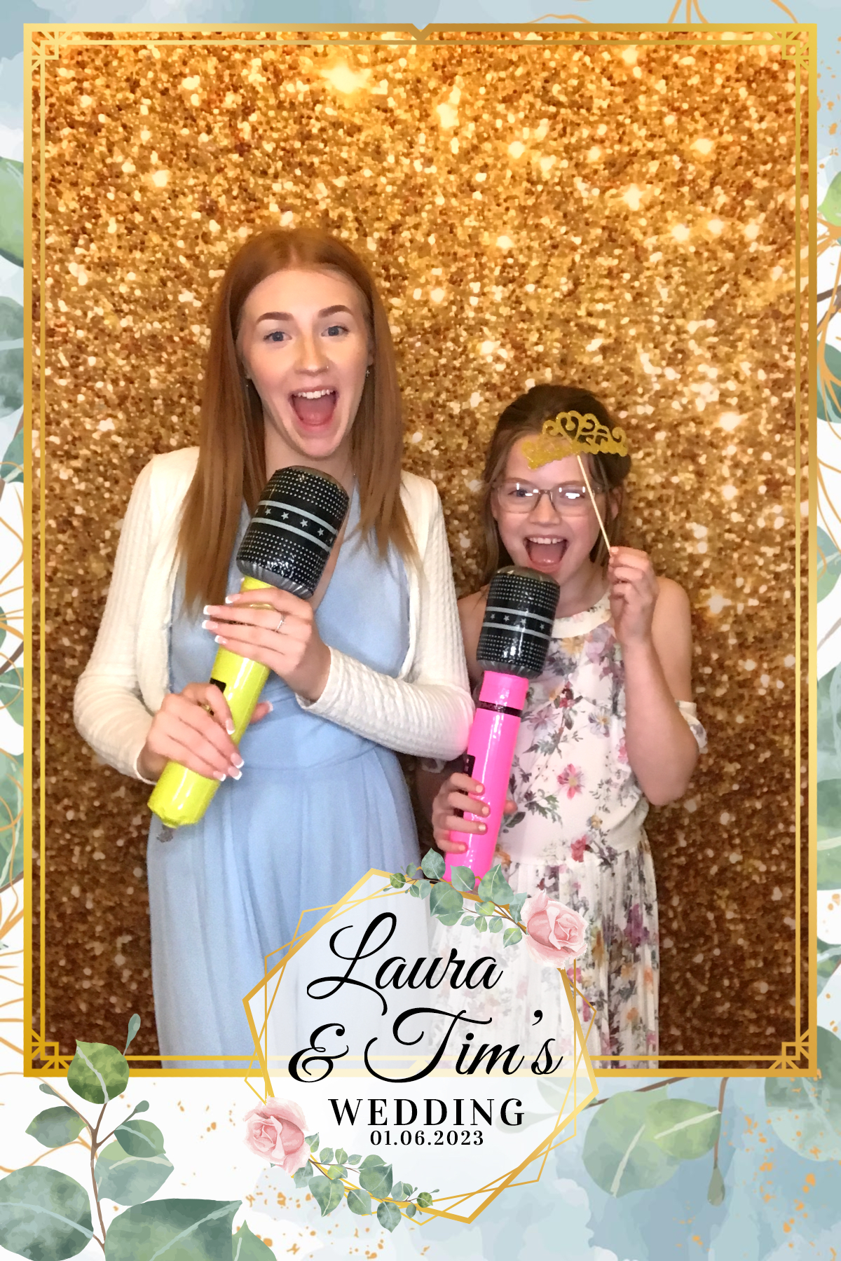 Laura & Tim's Wedding | View more photos from the event at gallery.partydelightsphotobooth.co.uk/u/PartyDelightsPhotoBooth/Laura-Tims-Wedding