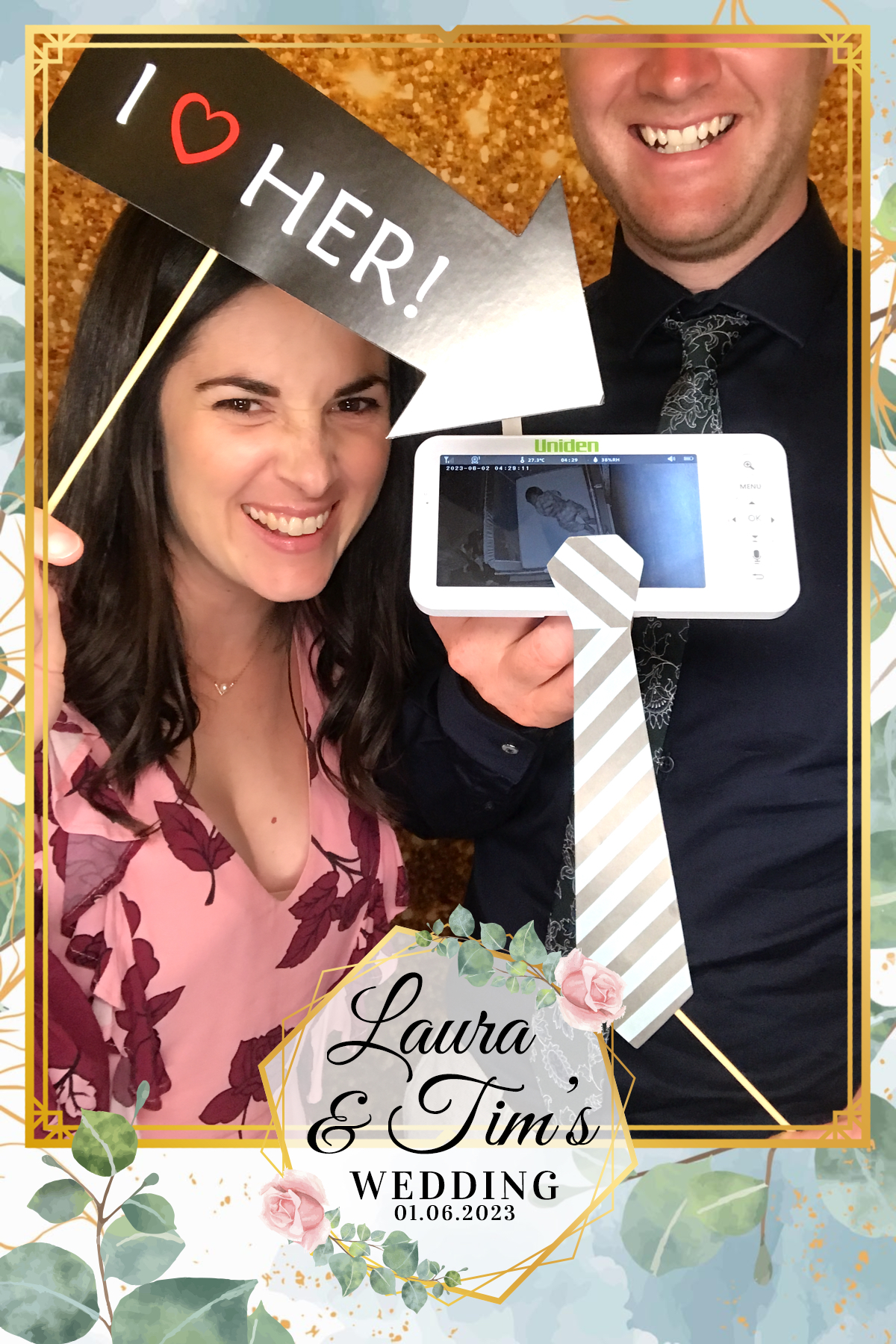 Laura & Tim's Wedding | View more photos from the event at gallery.partydelightsphotobooth.co.uk/u/PartyDelightsPhotoBooth/Laura-Tims-Wedding