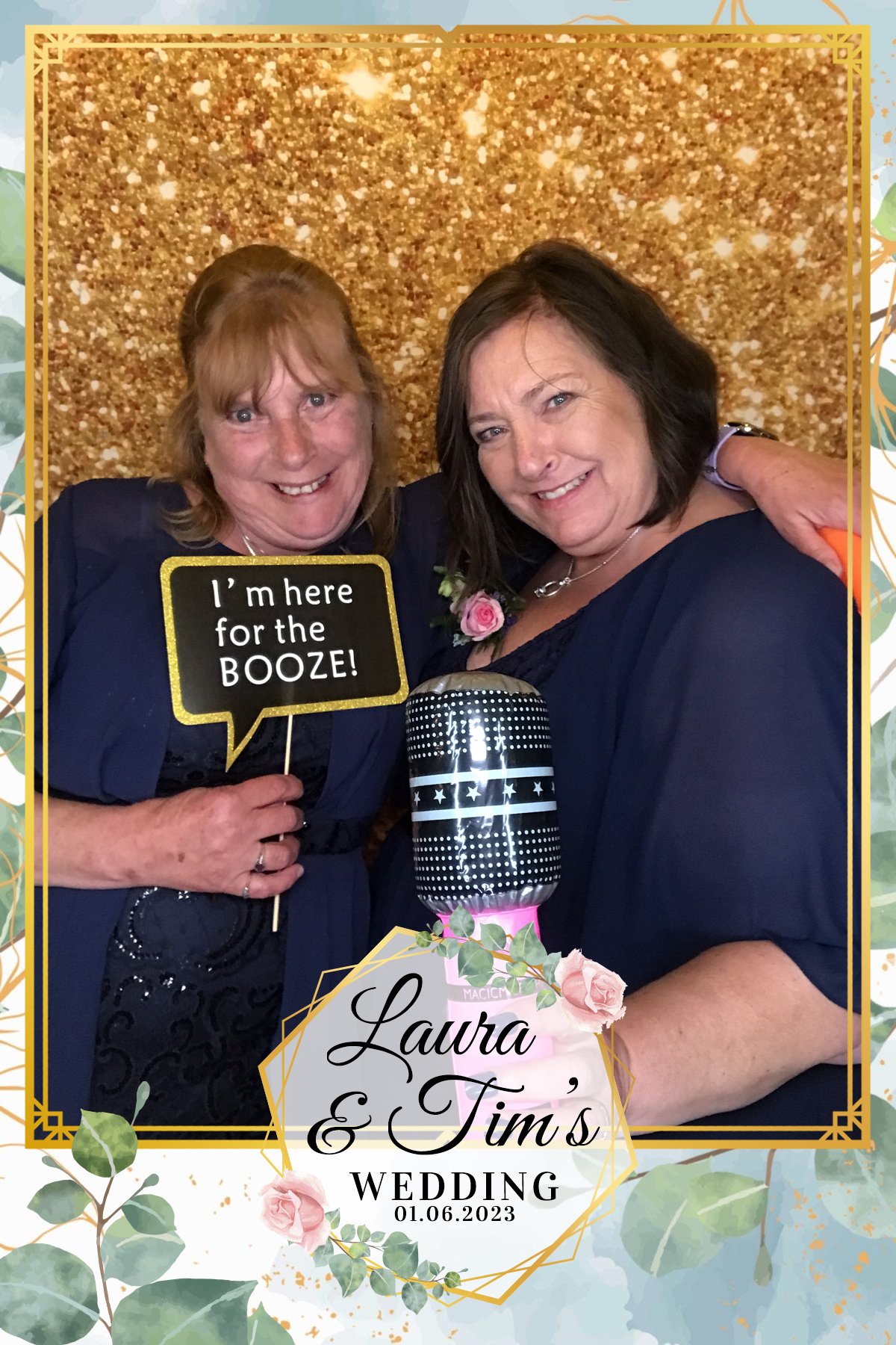 Laura & Tim's Wedding | View more photos from the event at gallery.partydelightsphotobooth.co.uk/u/PartyDelightsPhotoBooth/Laura-Tims-Wedding