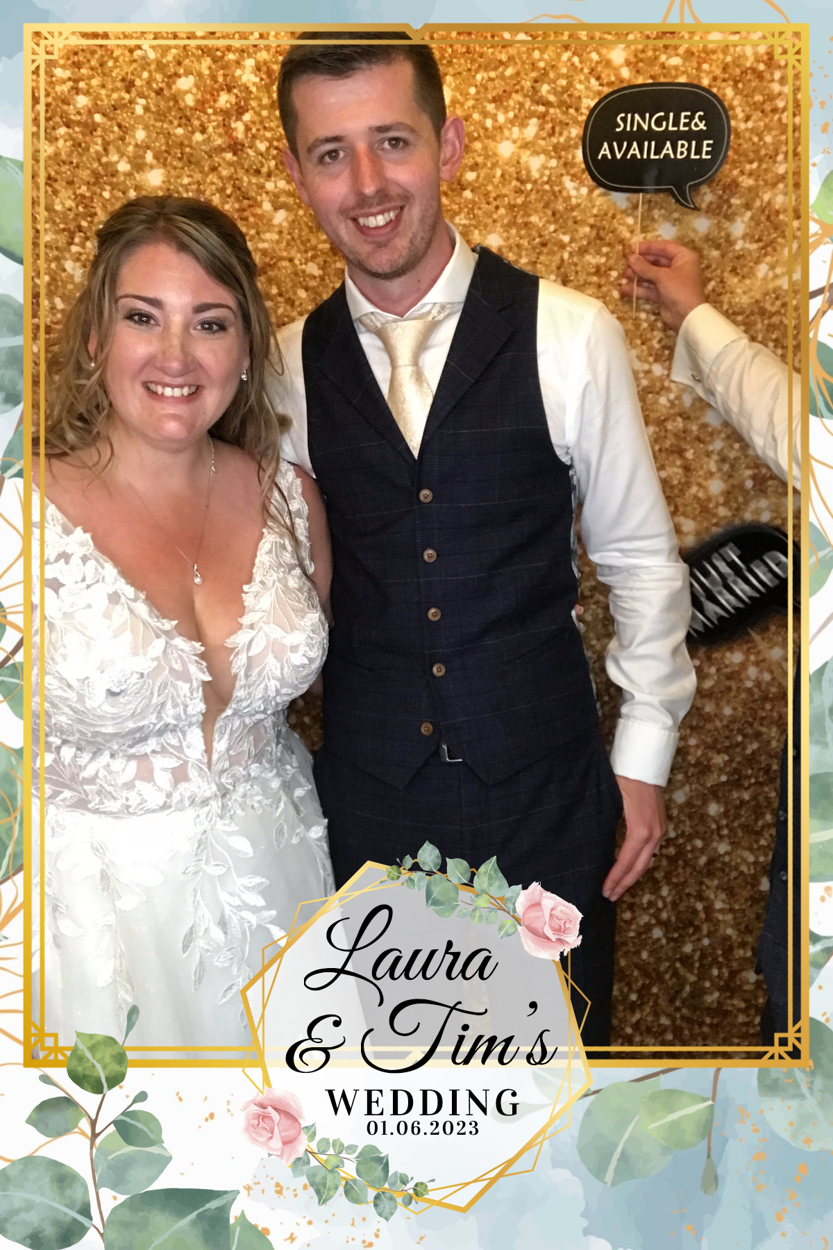 Laura & Tim's Wedding | View more photos from the event at gallery.partydelightsphotobooth.co.uk/u/PartyDelightsPhotoBooth/Laura-Tims-Wedding