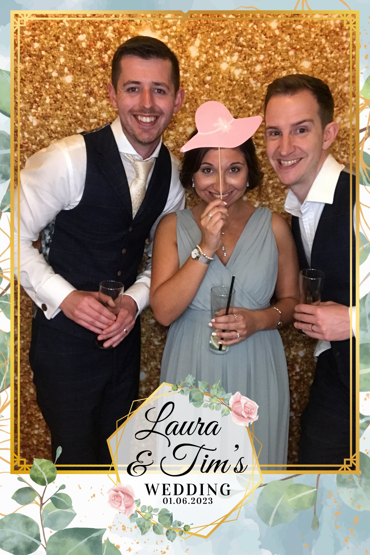 Laura & Tim's Wedding | View more photos from the event at gallery.partydelightsphotobooth.co.uk/u/PartyDelightsPhotoBooth/Laura-Tims-Wedding