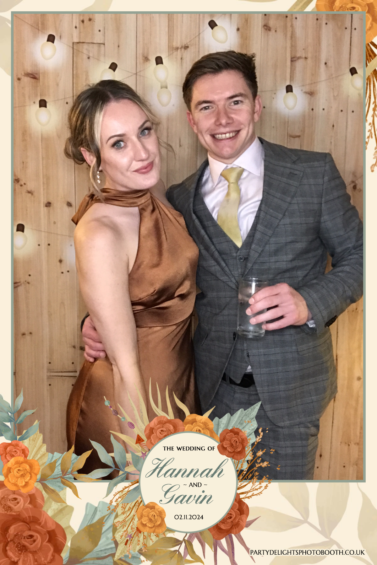 Hannah and Gavin's Wedding | View more photos from the event at gallery.partydelightsphotobooth.co.uk/u/PartyDelightsPhotoBooth/Hannah-and-Gavins-Wedding