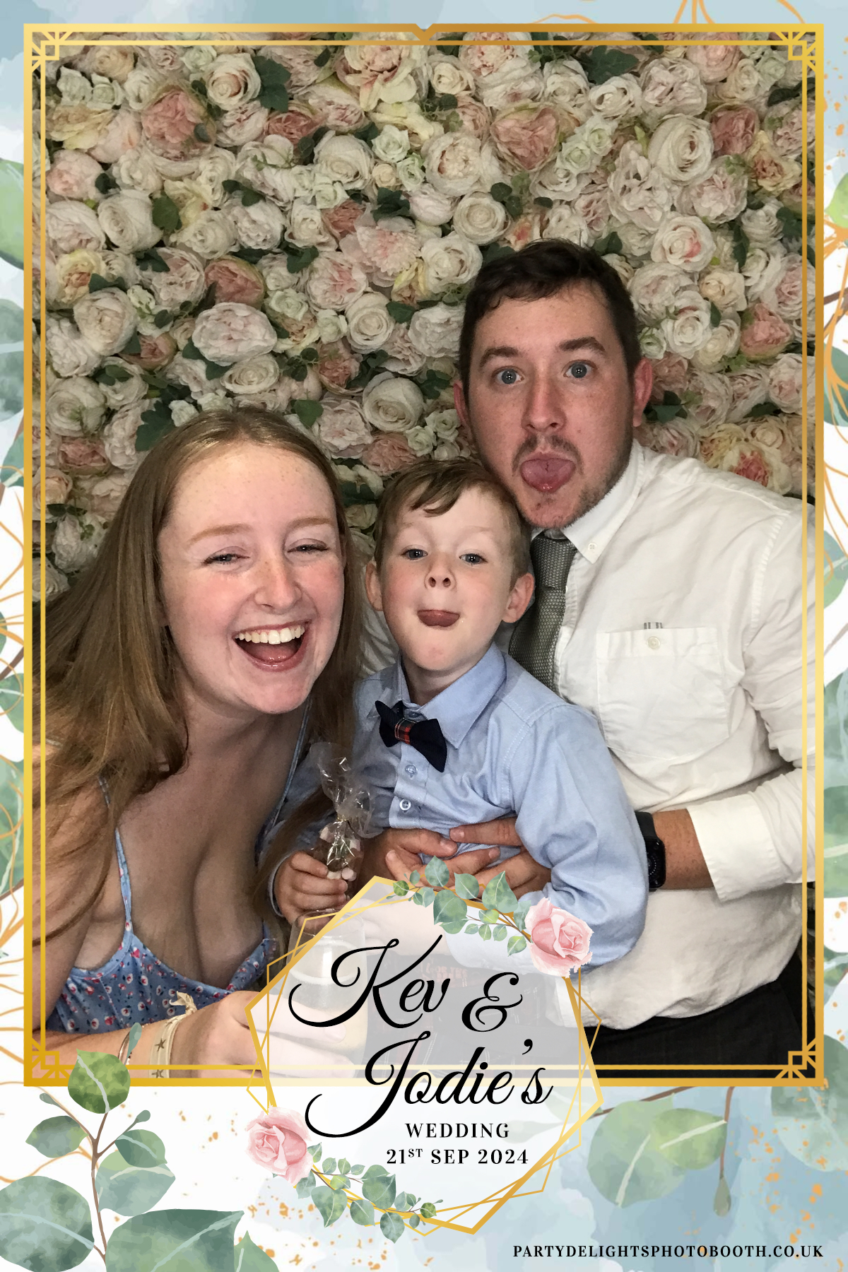 Jodie and kevs wedding | View more photos from the event at gallery.partydelightsphotobooth.co.uk/u/PartyDelightsPhotoBooth/Jodie-and-kevs-wedding