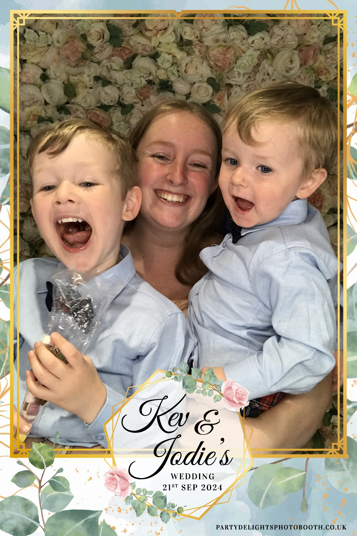 Jodie and kevs wedding | View more photos from the event at gallery.partydelightsphotobooth.co.uk/u/PartyDelightsPhotoBooth/Jodie-and-kevs-wedding