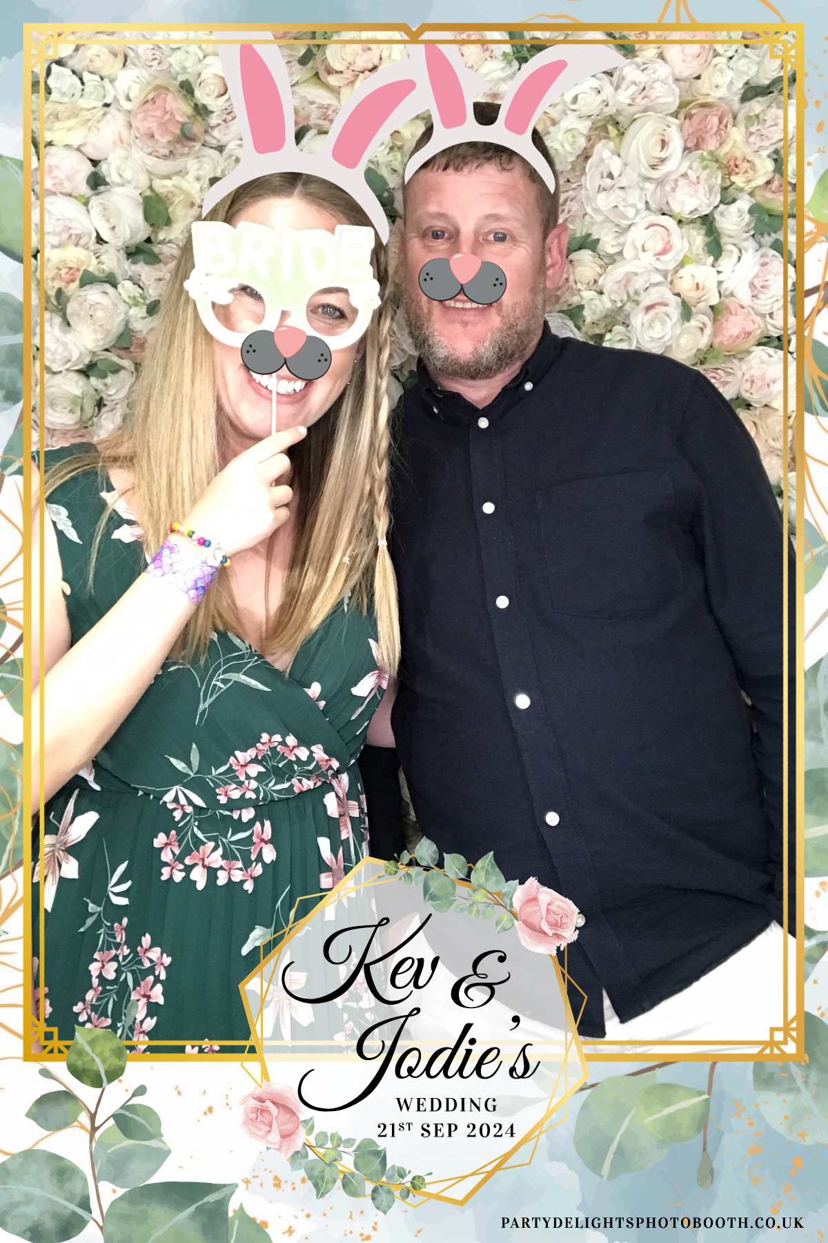 Jodie and kevs wedding | View more photos from the event at gallery.partydelightsphotobooth.co.uk/u/PartyDelightsPhotoBooth/Jodie-and-kevs-wedding