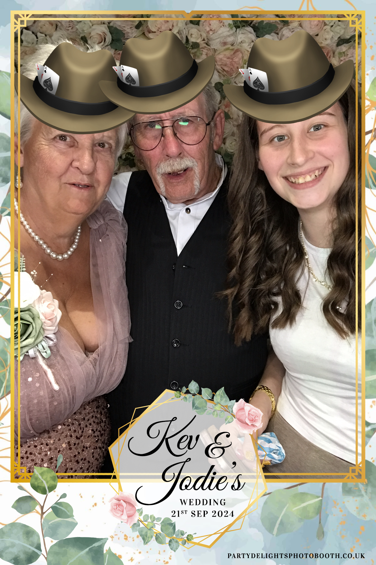 Jodie and kevs wedding | View more photos from the event at gallery.partydelightsphotobooth.co.uk/u/PartyDelightsPhotoBooth/Jodie-and-kevs-wedding