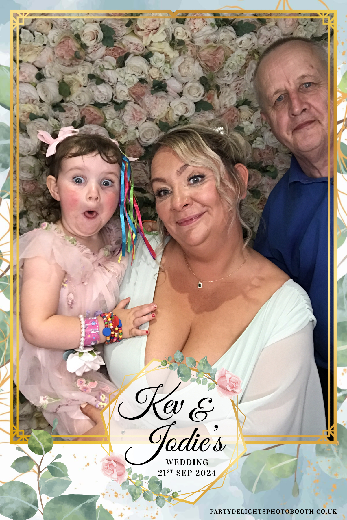 Jodie and kevs wedding | View more photos from the event at gallery.partydelightsphotobooth.co.uk/u/PartyDelightsPhotoBooth/Jodie-and-kevs-wedding