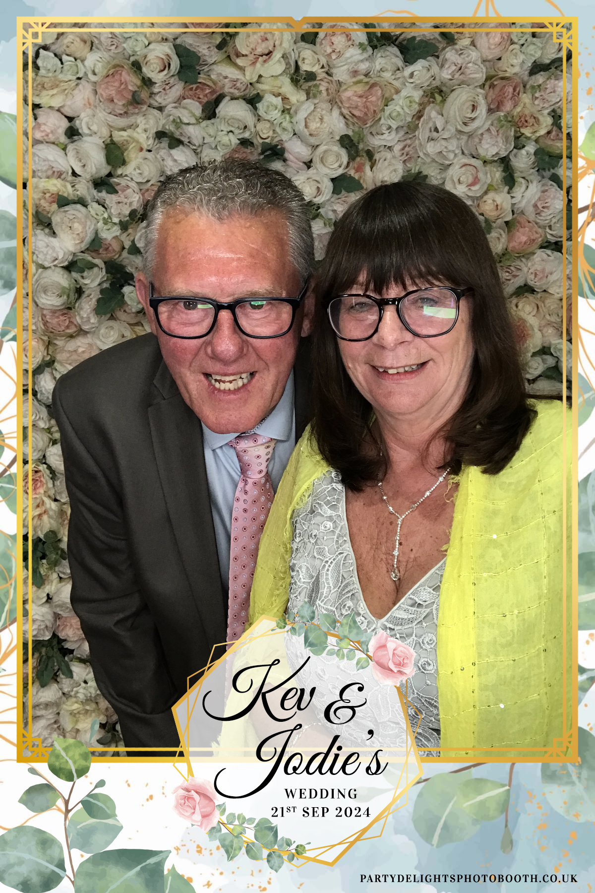 Jodie and kevs wedding | View more photos from the event at gallery.partydelightsphotobooth.co.uk/u/PartyDelightsPhotoBooth/Jodie-and-kevs-wedding