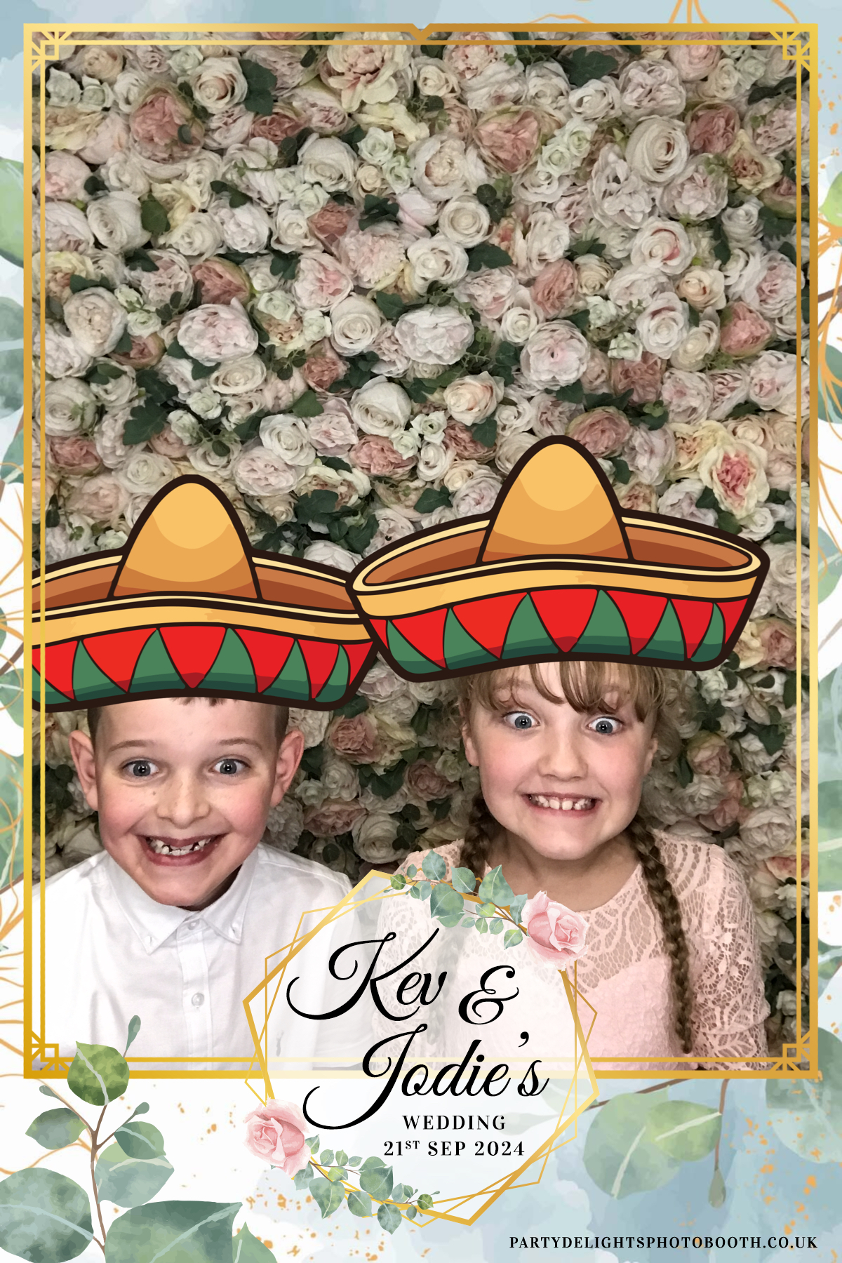 Jodie and kevs wedding | View more photos from the event at gallery.partydelightsphotobooth.co.uk/u/PartyDelightsPhotoBooth/Jodie-and-kevs-wedding