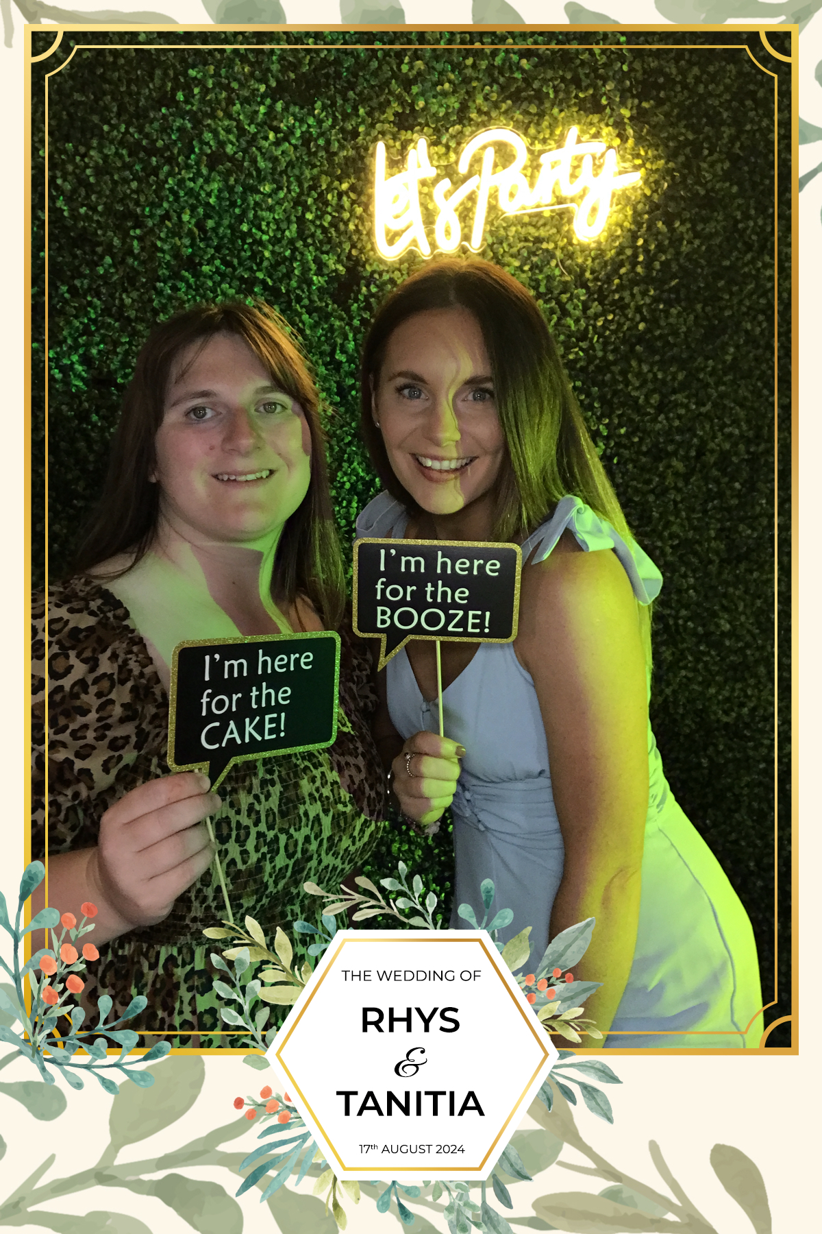 Tanitia & Rhys’ Wedding | View more photos from the event at gallery.partydelightsphotobooth.co.uk/u/PartyDelightsPhotoBooth/Tanitia-Rhys’-Wedding