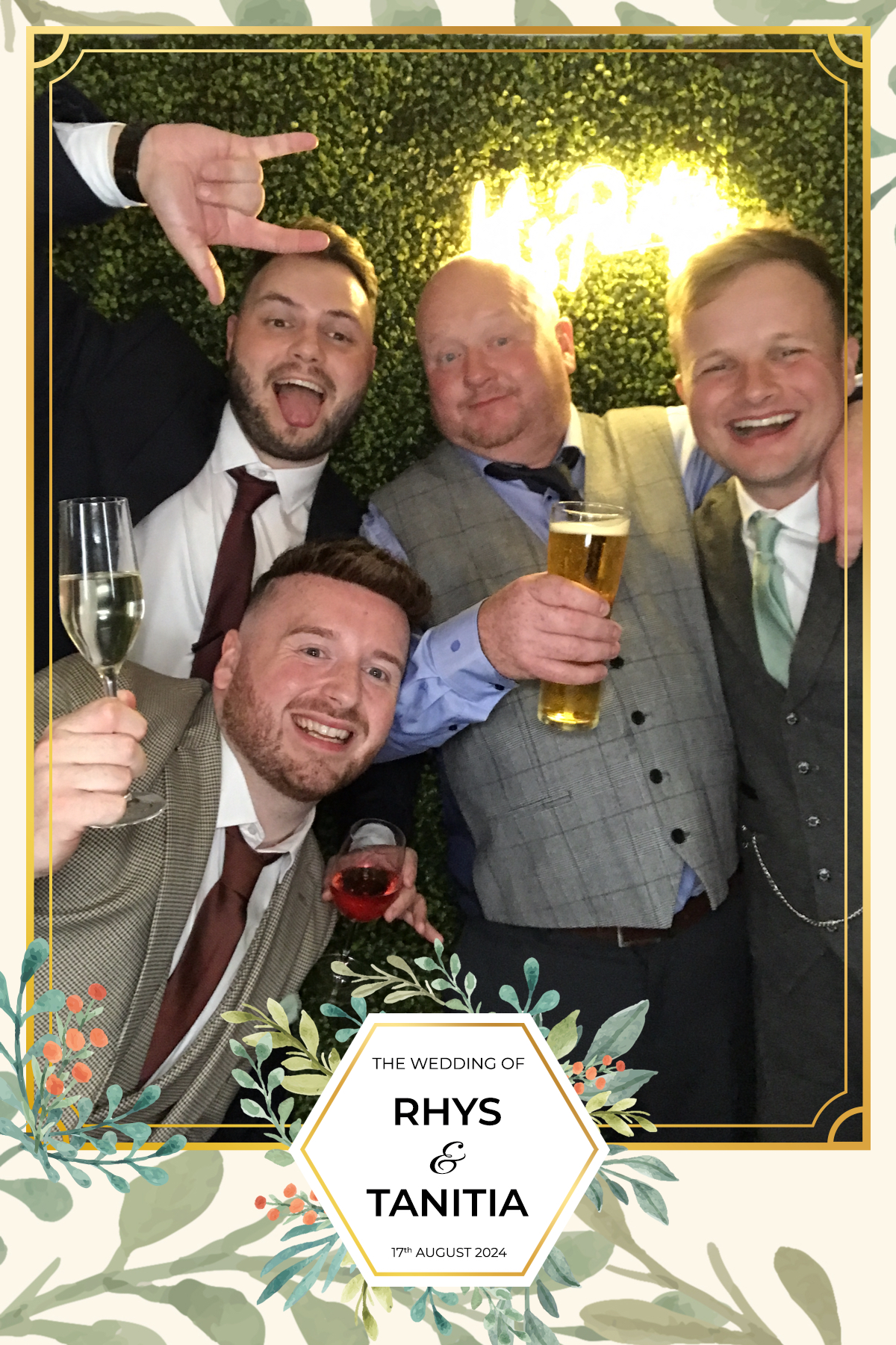 Tanitia & Rhys’ Wedding | View more photos from the event at gallery.partydelightsphotobooth.co.uk/u/PartyDelightsPhotoBooth/Tanitia-Rhys’-Wedding