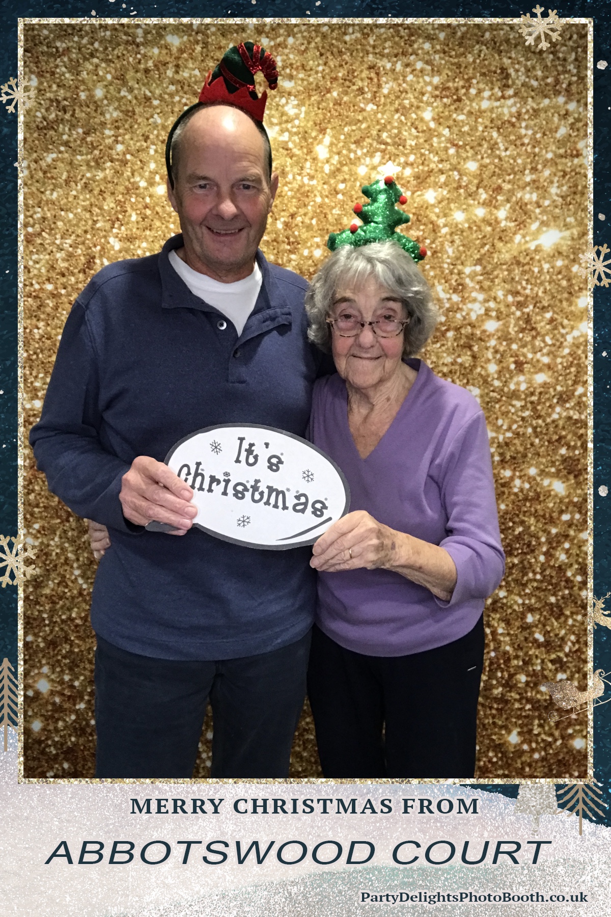 Abbotswood Court Christmas party | View more photos from the event at gallery.partydelightsphotobooth.co.uk/u/PartyDelightsPhotoBooth/Abbotswood-Court-Christmas-party-0