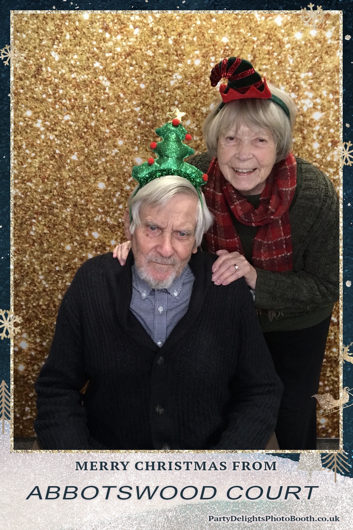 Abbotswood Court Christmas party | View more photos from the event at gallery.partydelightsphotobooth.co.uk/u/PartyDelightsPhotoBooth/Abbotswood-Court-Christmas-party-0