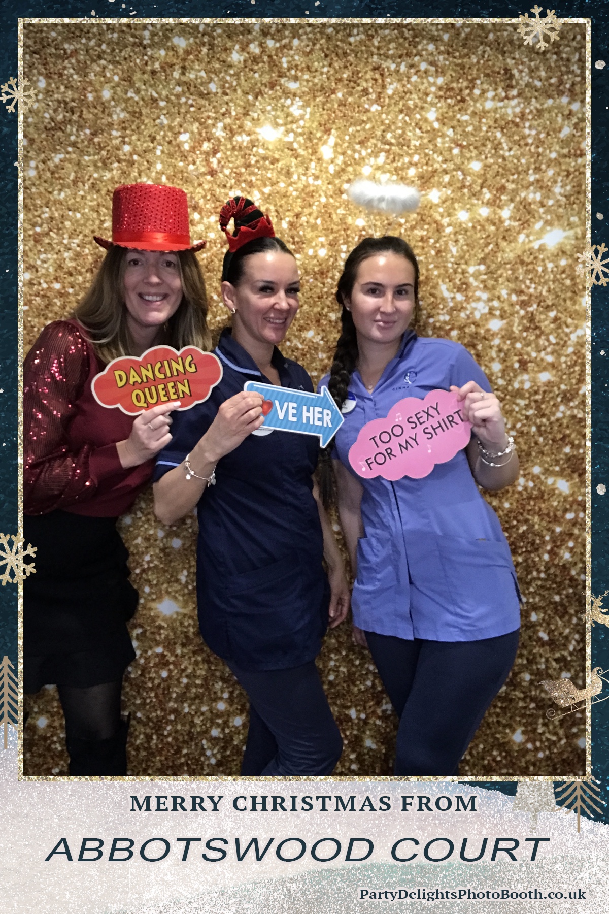 Abbotswood Court Christmas party | View more photos from the event at gallery.partydelightsphotobooth.co.uk/u/PartyDelightsPhotoBooth/Abbotswood-Court-Christmas-party-0