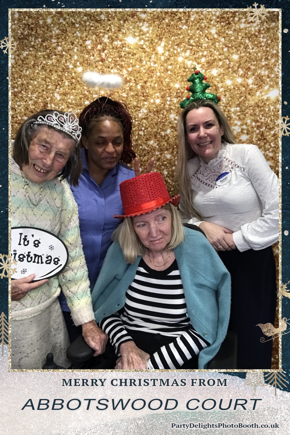 Abbotswood Court Christmas party | View more photos from the event at gallery.partydelightsphotobooth.co.uk/u/PartyDelightsPhotoBooth/Abbotswood-Court-Christmas-party-0