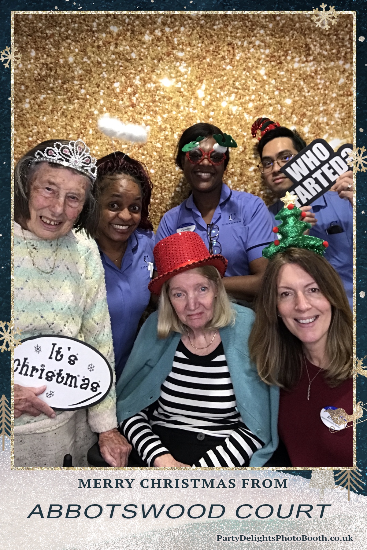 Abbotswood Court Christmas party | View more photos from the event at gallery.partydelightsphotobooth.co.uk/u/PartyDelightsPhotoBooth/Abbotswood-Court-Christmas-party-0