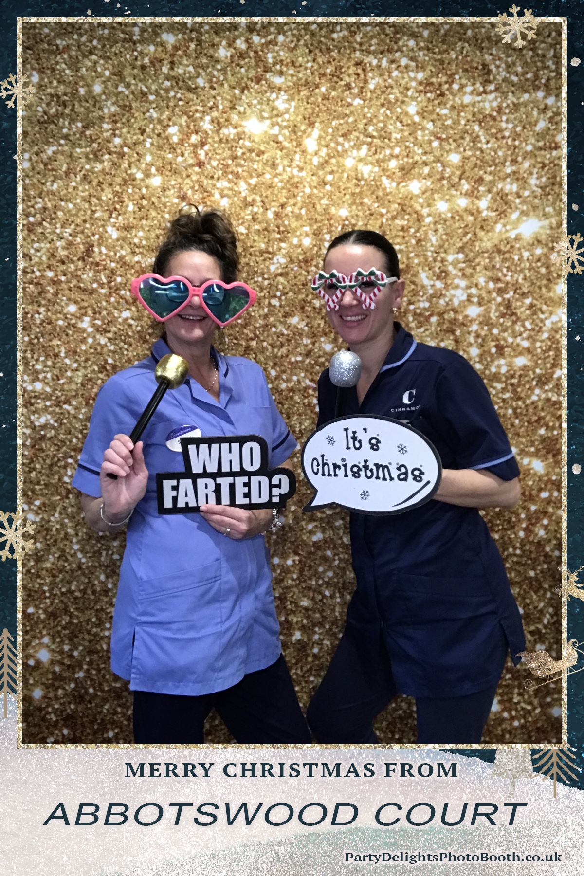 Abbotswood Court Christmas party | View more photos from the event at gallery.partydelightsphotobooth.co.uk/u/PartyDelightsPhotoBooth/Abbotswood-Court-Christmas-party-0