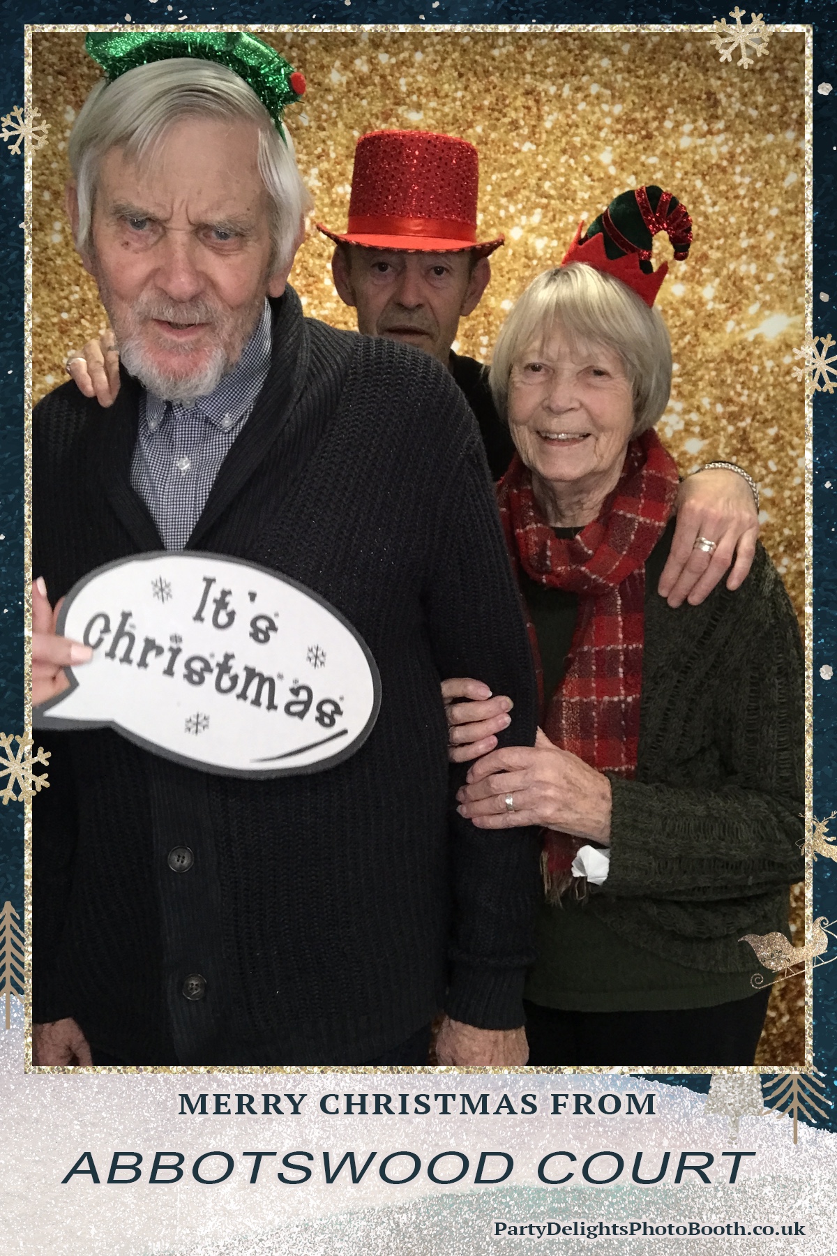 Abbotswood Court Christmas party | View more photos from the event at gallery.partydelightsphotobooth.co.uk/u/PartyDelightsPhotoBooth/Abbotswood-Court-Christmas-party-0