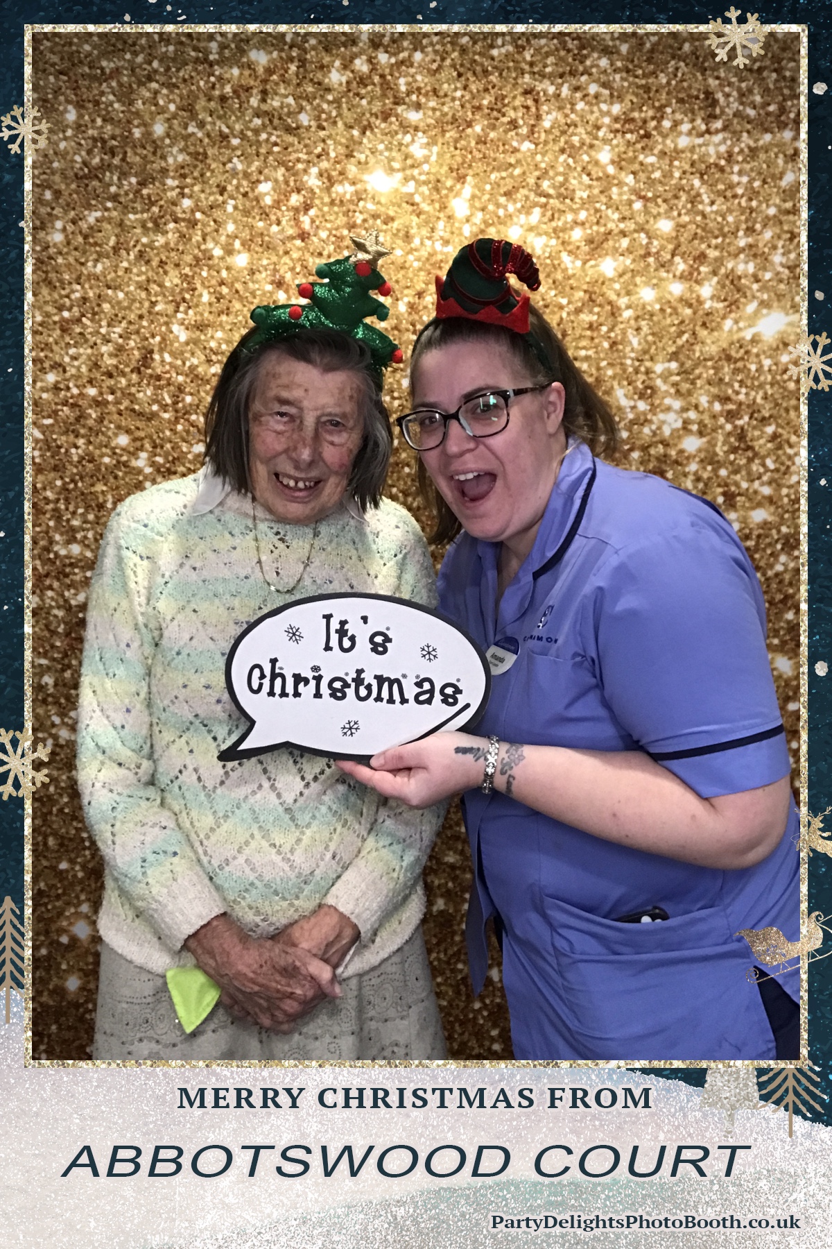 Abbotswood Court Christmas party | View more photos from the event at gallery.partydelightsphotobooth.co.uk/u/PartyDelightsPhotoBooth/Abbotswood-Court-Christmas-party-0