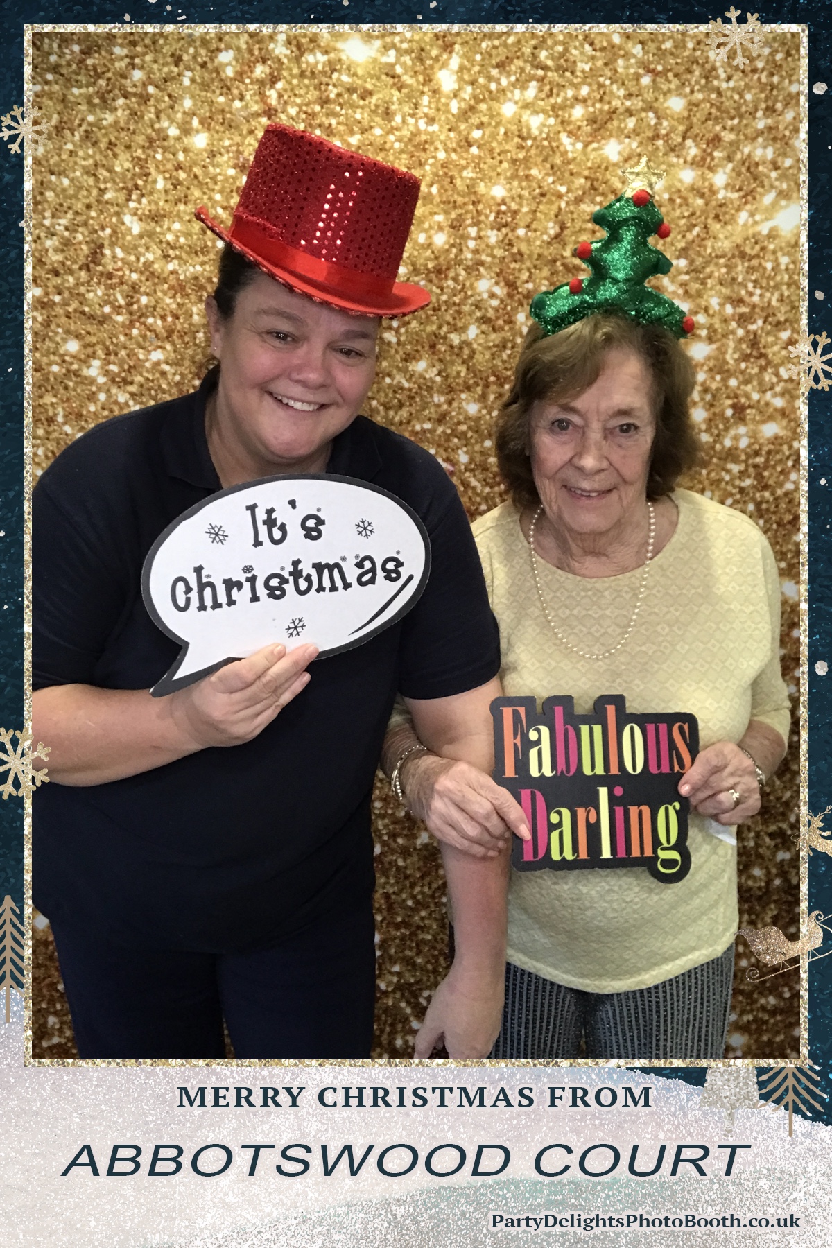 Abbotswood Court Christmas party | View more photos from the event at gallery.partydelightsphotobooth.co.uk/u/PartyDelightsPhotoBooth/Abbotswood-Court-Christmas-party-0