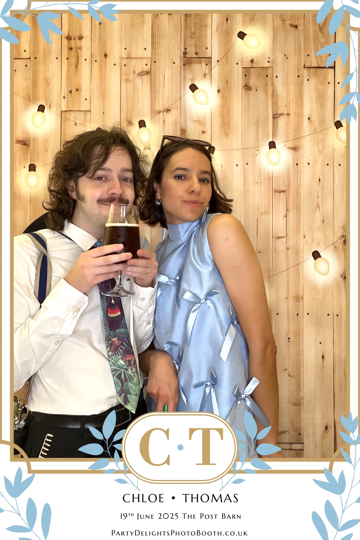 Chloe & Tom’s Wedding | View more photos from the event at gallery.partydelightsphotobooth.co.uk/u/PartyDelightsPhotoBooth/Chloe-Tom’s-Wedding