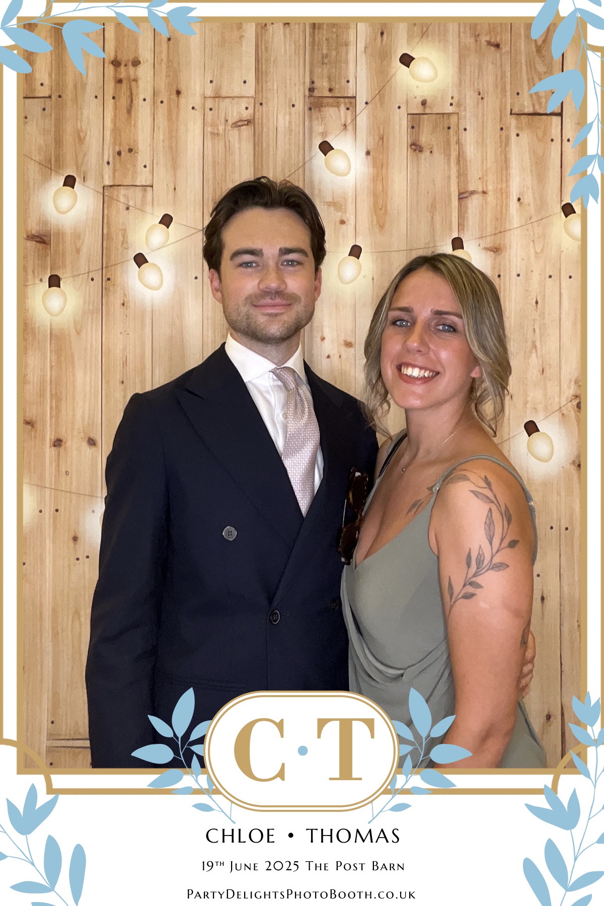 Chloe & Tom’s Wedding | View more photos from the event at gallery.partydelightsphotobooth.co.uk/u/PartyDelightsPhotoBooth/Chloe-Tom’s-Wedding