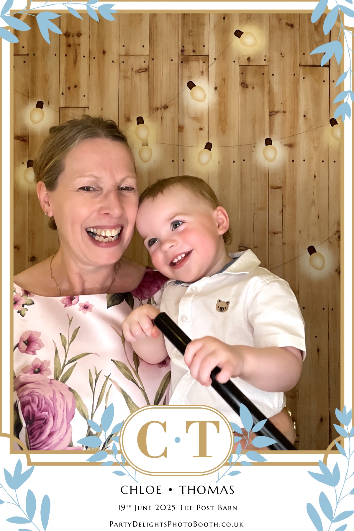 Chloe & Tom’s Wedding | View more photos from the event at gallery.partydelightsphotobooth.co.uk/u/PartyDelightsPhotoBooth/Chloe-Tom’s-Wedding