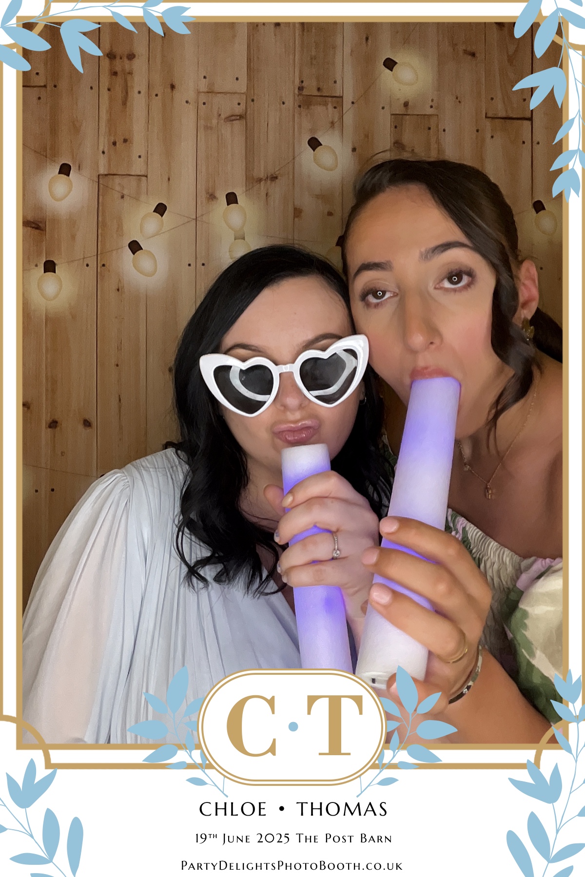 Chloe & Tom’s Wedding | View more photos from the event at gallery.partydelightsphotobooth.co.uk/u/PartyDelightsPhotoBooth/Chloe-Tom’s-Wedding