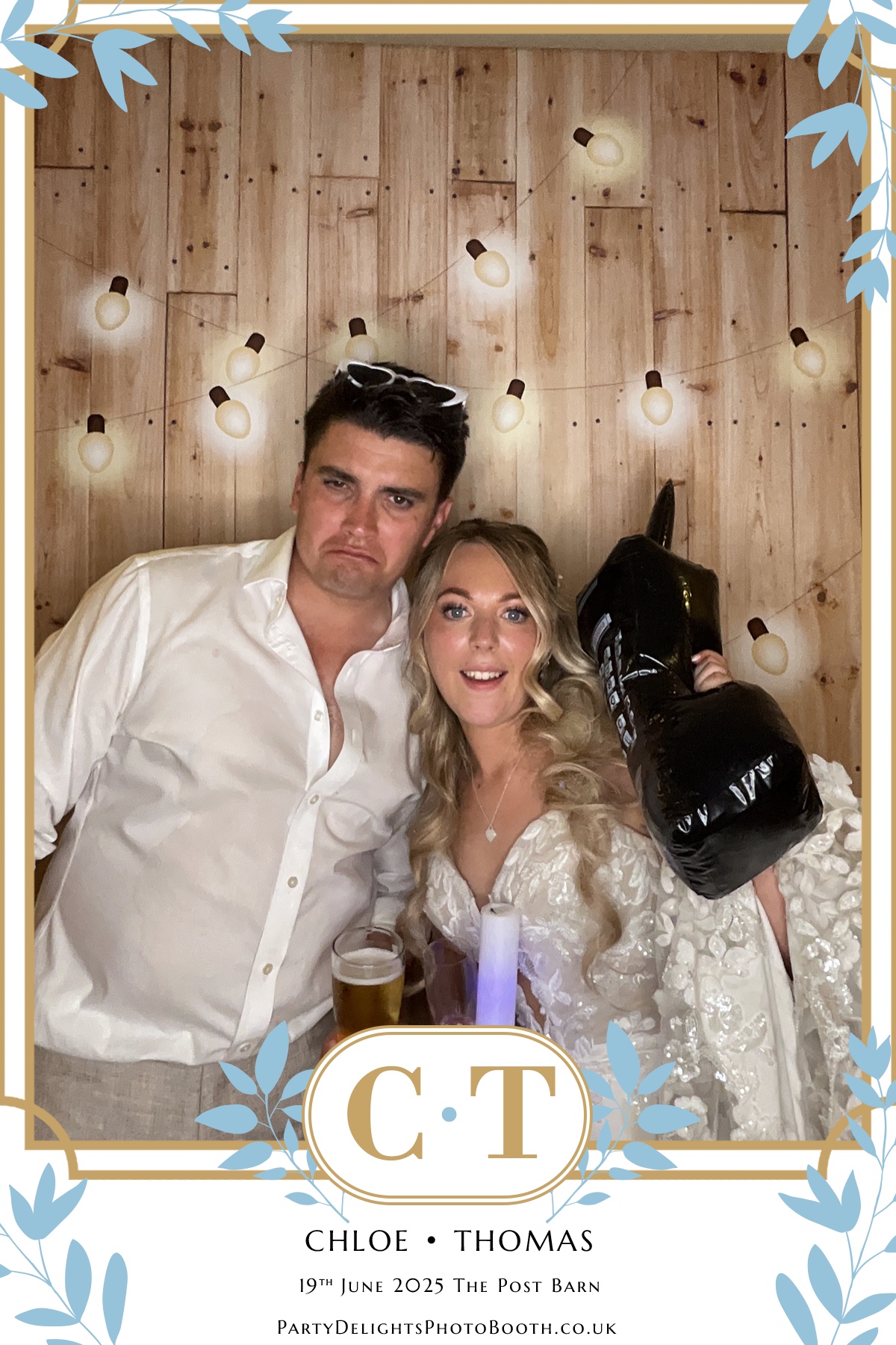 Chloe & Tom’s Wedding | View more photos from the event at gallery.partydelightsphotobooth.co.uk/u/PartyDelightsPhotoBooth/Chloe-Tom’s-Wedding