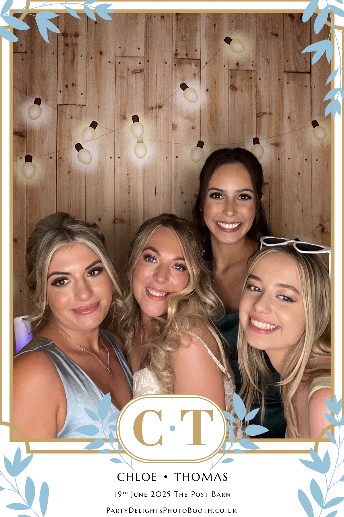 Chloe & Tom’s Wedding | View more photos from the event at gallery.partydelightsphotobooth.co.uk/u/PartyDelightsPhotoBooth/Chloe-Tom’s-Wedding