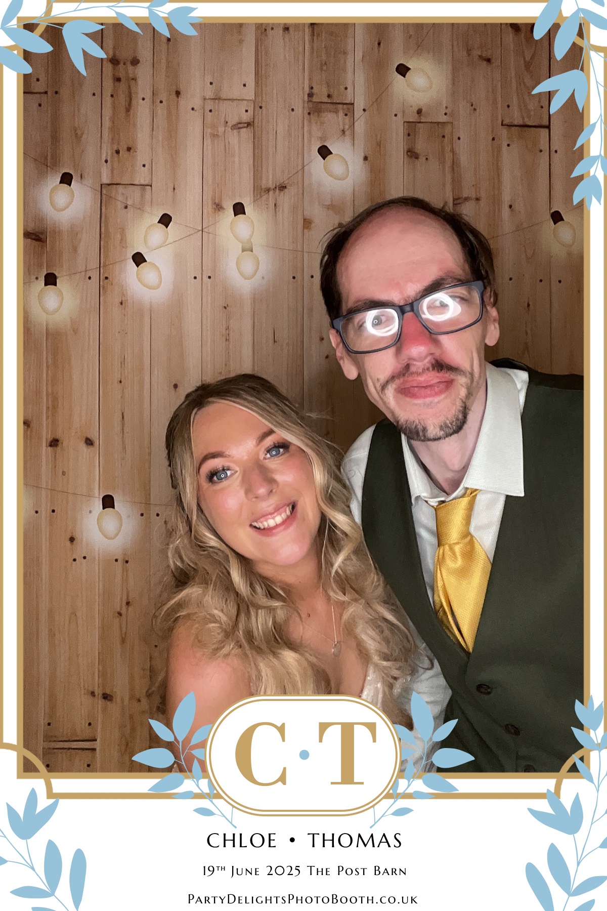 Chloe & Tom’s Wedding | View more photos from the event at gallery.partydelightsphotobooth.co.uk/u/PartyDelightsPhotoBooth/Chloe-Tom’s-Wedding