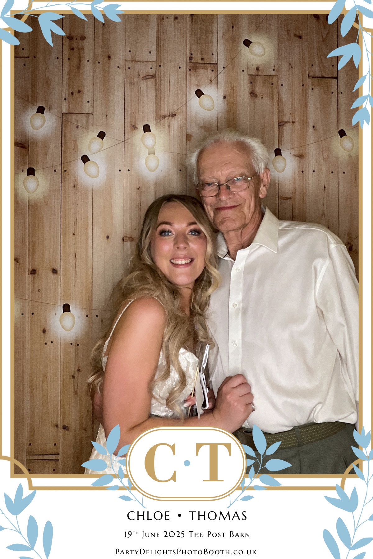 Chloe & Tom’s Wedding | View more photos from the event at gallery.partydelightsphotobooth.co.uk/u/PartyDelightsPhotoBooth/Chloe-Tom’s-Wedding