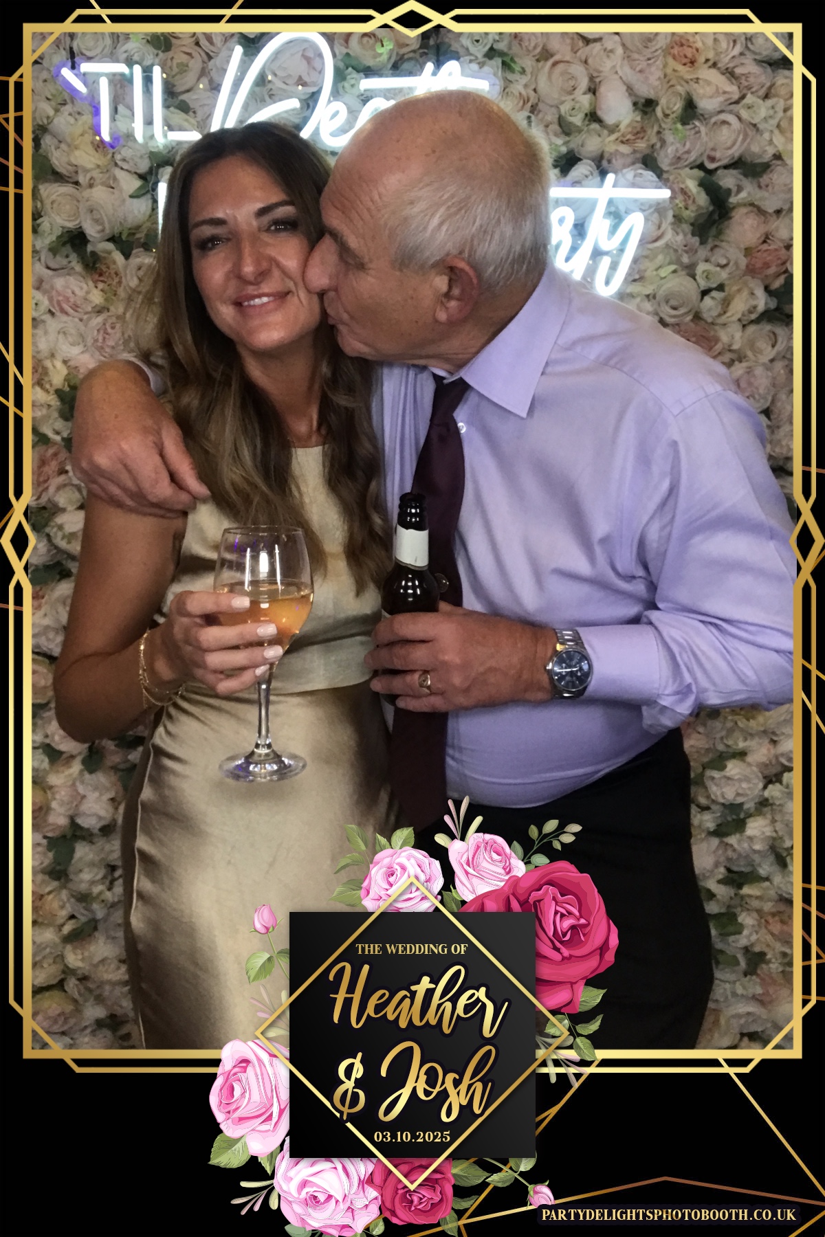 Heather and Josh's Wedding | View more photos from the event at gallery.partydelightsphotobooth.co.uk/u/PartyDelightsPhotoBooth/Heather-and-Joshs-Wedding