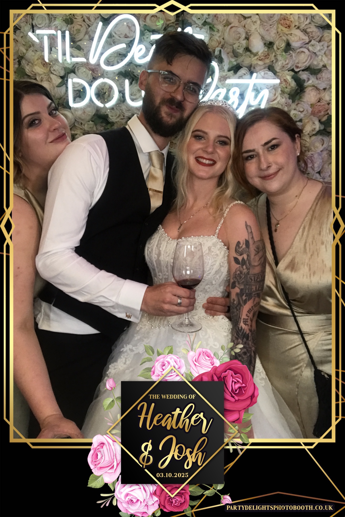Heather and Josh's Wedding | View more photos from the event at gallery.partydelightsphotobooth.co.uk/u/PartyDelightsPhotoBooth/Heather-and-Joshs-Wedding