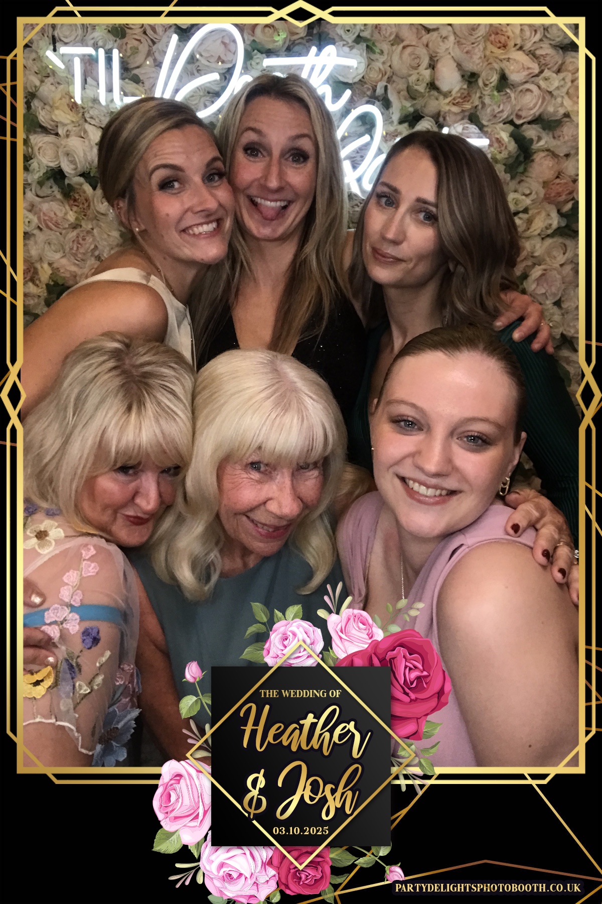 Heather and Josh's Wedding | View more photos from the event at gallery.partydelightsphotobooth.co.uk/u/PartyDelightsPhotoBooth/Heather-and-Joshs-Wedding