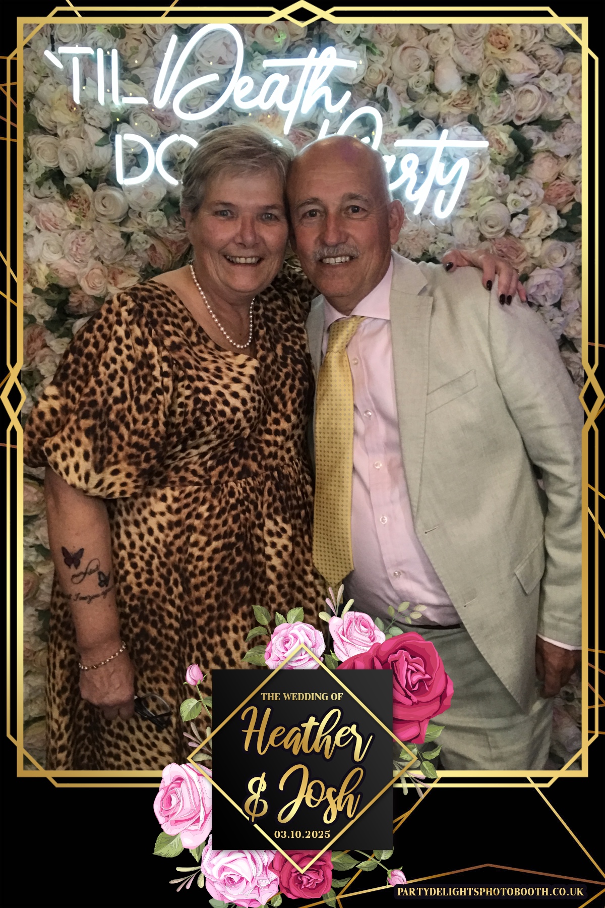 Heather and Josh's Wedding | View more photos from the event at gallery.partydelightsphotobooth.co.uk/u/PartyDelightsPhotoBooth/Heather-and-Joshs-Wedding