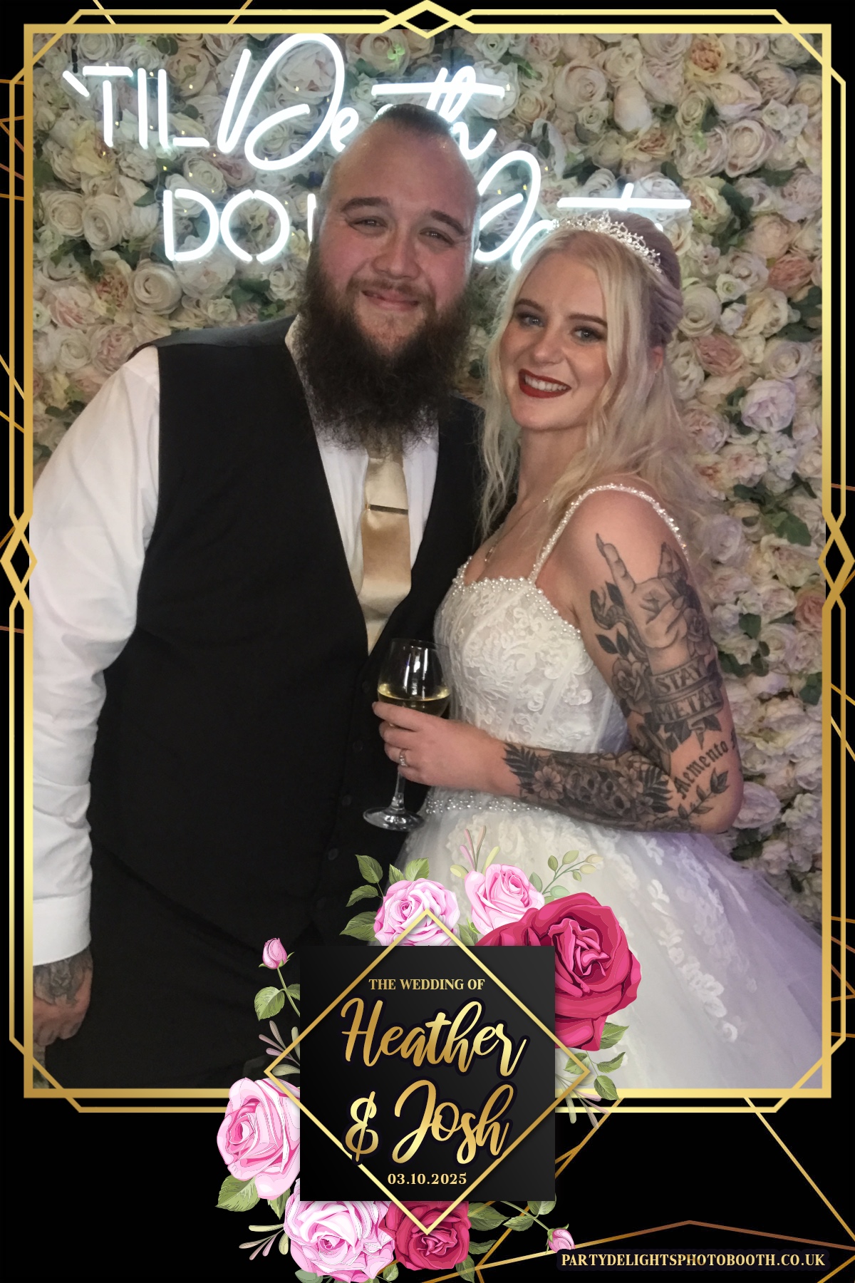 Heather and Josh's Wedding | View more photos from the event at gallery.partydelightsphotobooth.co.uk/u/PartyDelightsPhotoBooth/Heather-and-Joshs-Wedding